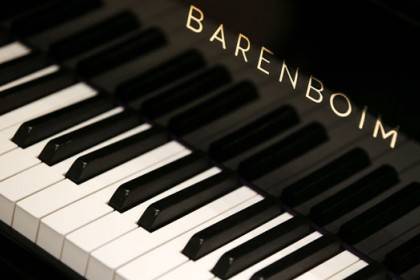 Daniel Barenboim new piano Britannia Piano Auctions UK Manchester London